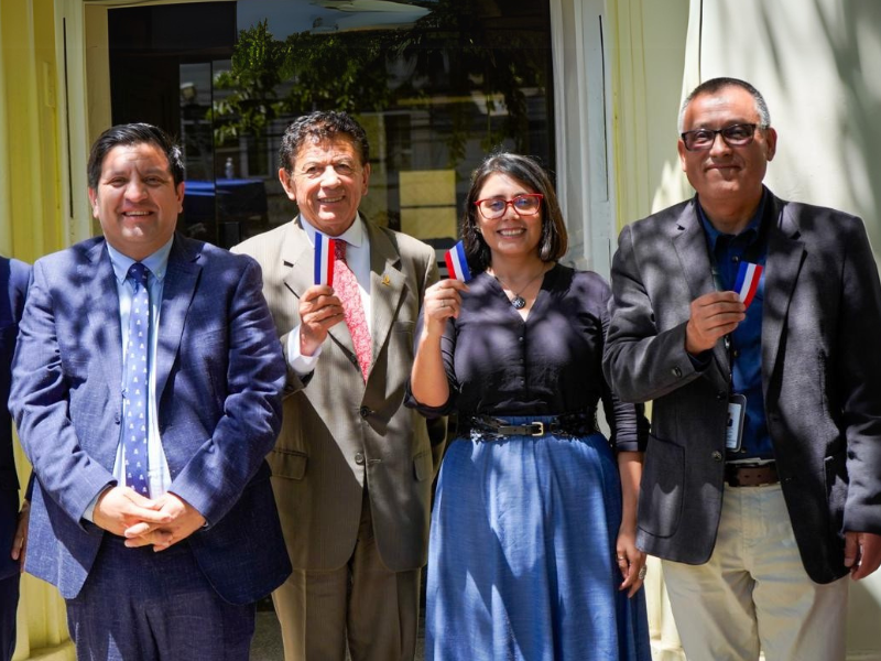 Autoridades en inauguración de oficina SERMIG del Maule