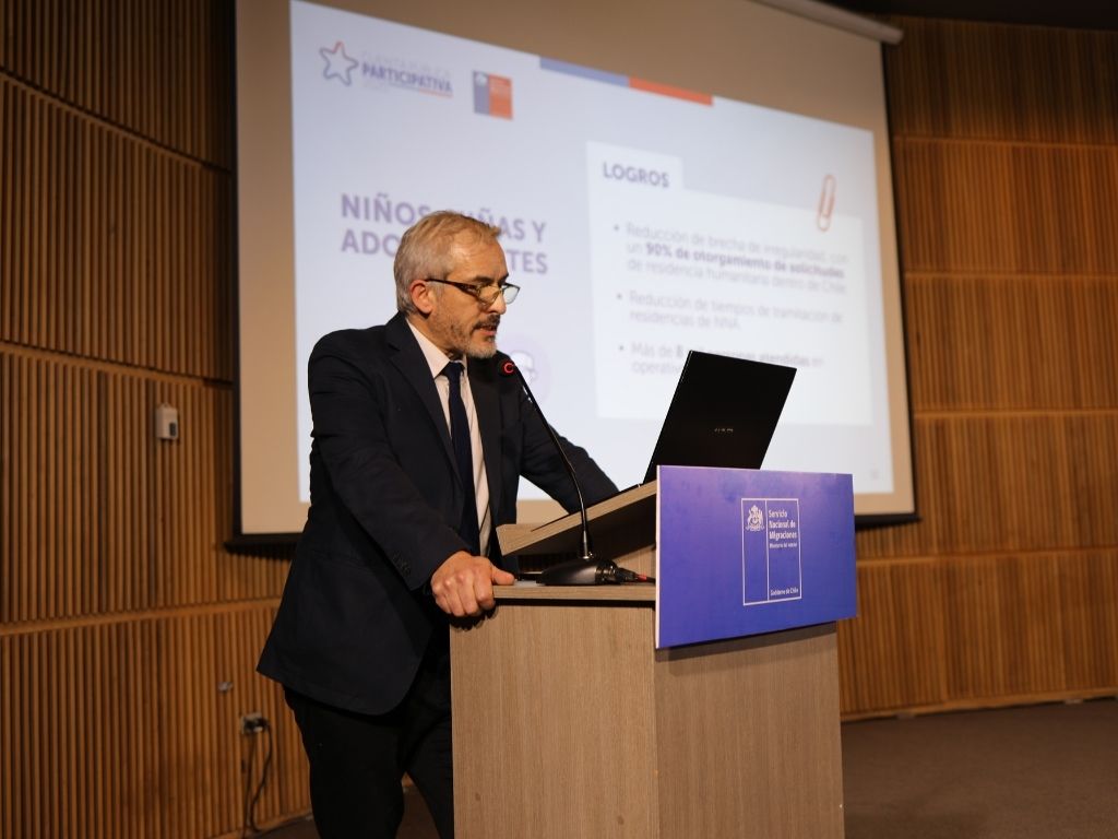 Director Luis Thayer presentando la Cuenta Pública Participativa 2025