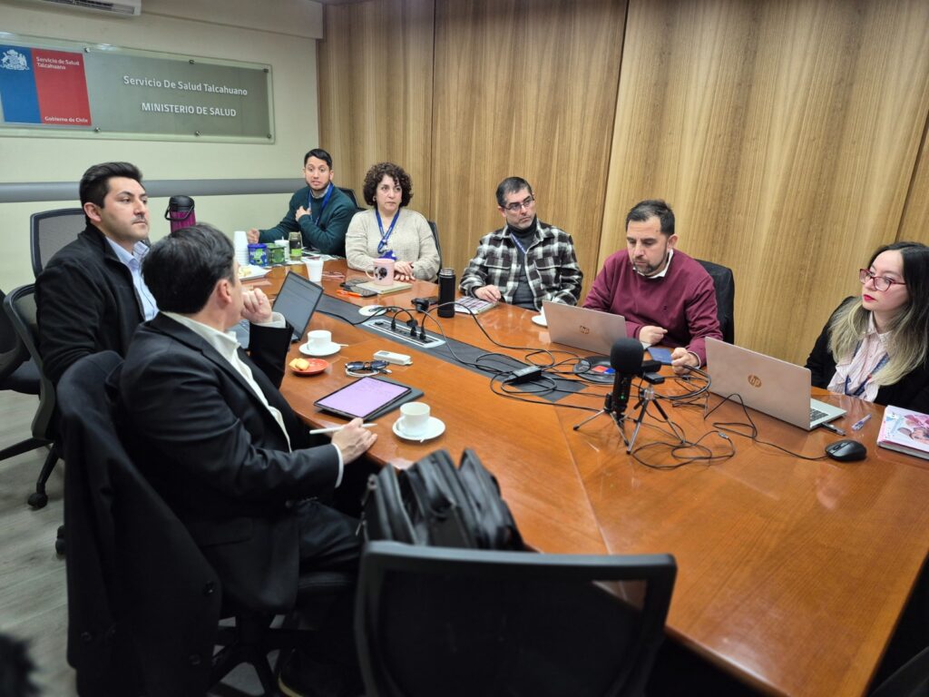 Representantes del SERMIG comparten reunión con personas del Servicio de Salud Talcahuano