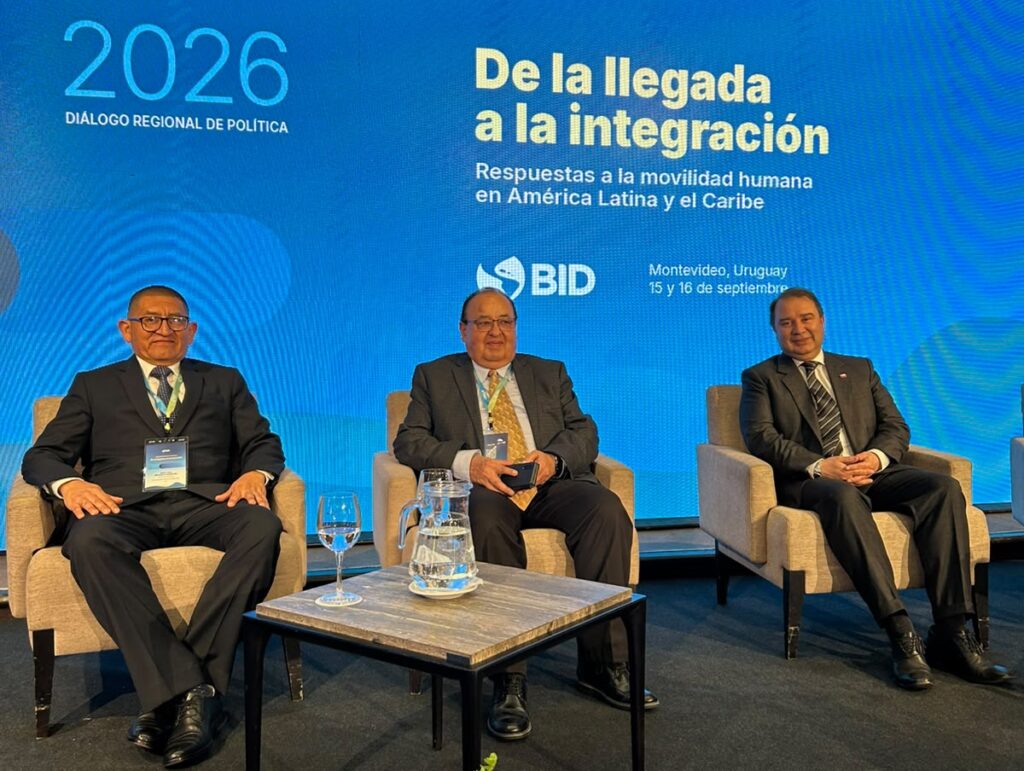 Director Nacional Frank Sauerbaum participó en encuentro de alto nivel sobre políticas migratorias en Uruguay