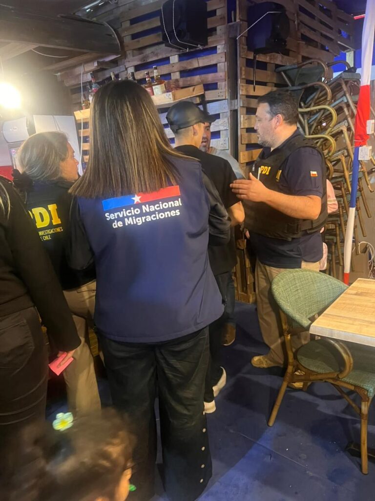 Fiscalización migratoria en fondas de la región de Tarapacá