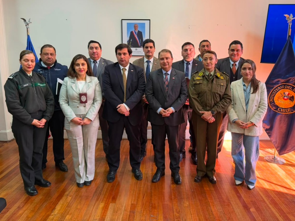 Mesa de Migraciones del Maule con las principales autoridades de la región.